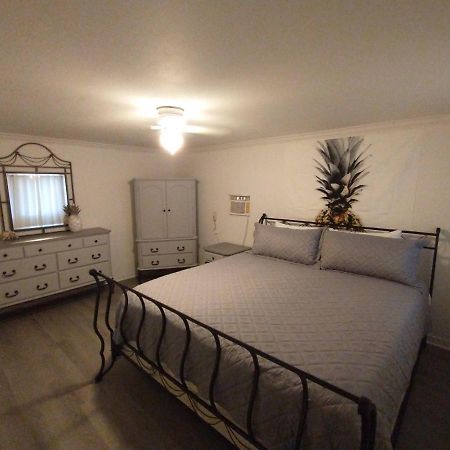 Welcome To Pineapple House! Pensacola Luaran gambar