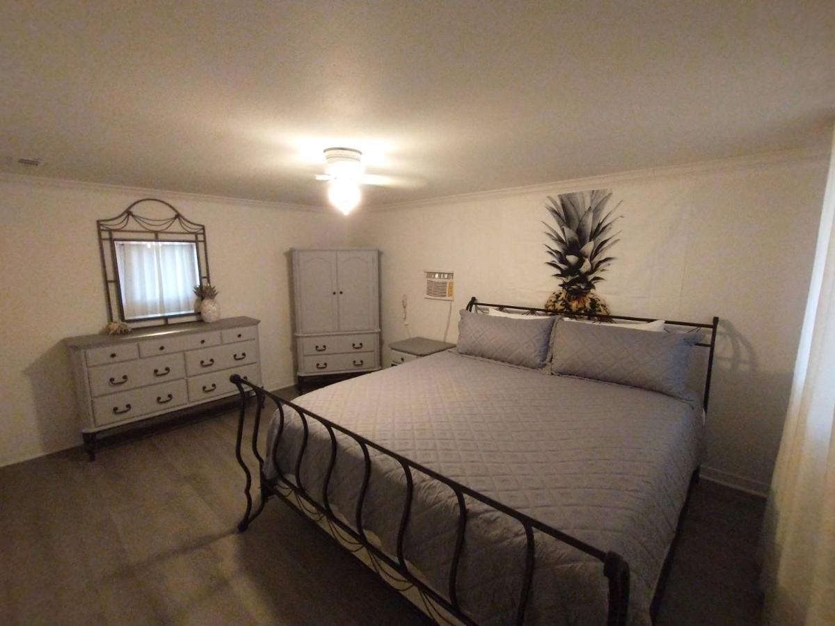 Welcome To Pineapple House! Pensacola Luaran gambar